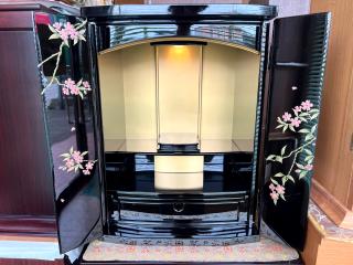 18号 黒塗りスワロフスキー蒔絵の正面写真