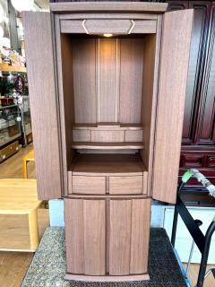 40号 オルタナ ダーク 台付の正面写真