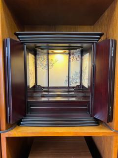 18号 小春木蓮 蒔絵紫檀の正面写真